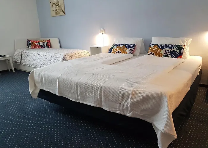 Fruehstueckpension Larson 住宿加早餐酒店 巴特霍夫加施泰因