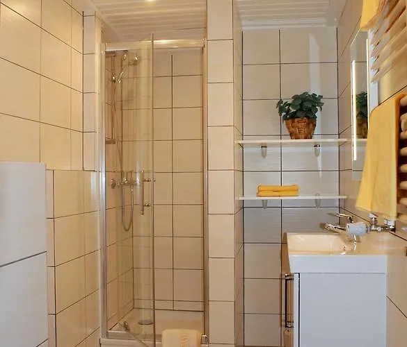 Fruehstueckpension Larson 住宿加早餐酒店 巴特霍夫加施泰因